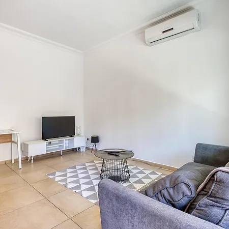 Stylish 1 Bedroom With Balcony Cambridge
