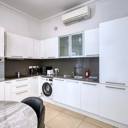 Stylish 1 Bedroom With Balcony Cambridge * Sliema