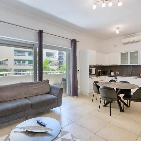 Stylish 1 Bedroom With Balcony Cambridge Sliema