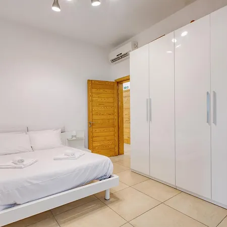 Lejlighed Stylish 1 Bedroom With Balcony Cambridge Sliema