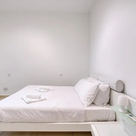 Stylish 1 Bedroom With Balcony Cambridge Lejlighed *